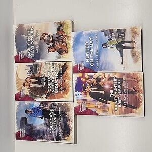 5 Harlequin Intrigue books